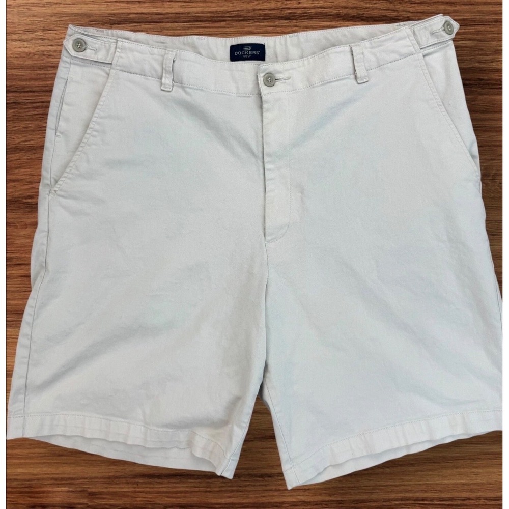 Dockers Golf Shorts Mens W38 Light Stone Relaxed Fit Flat Front Cotton Blend
